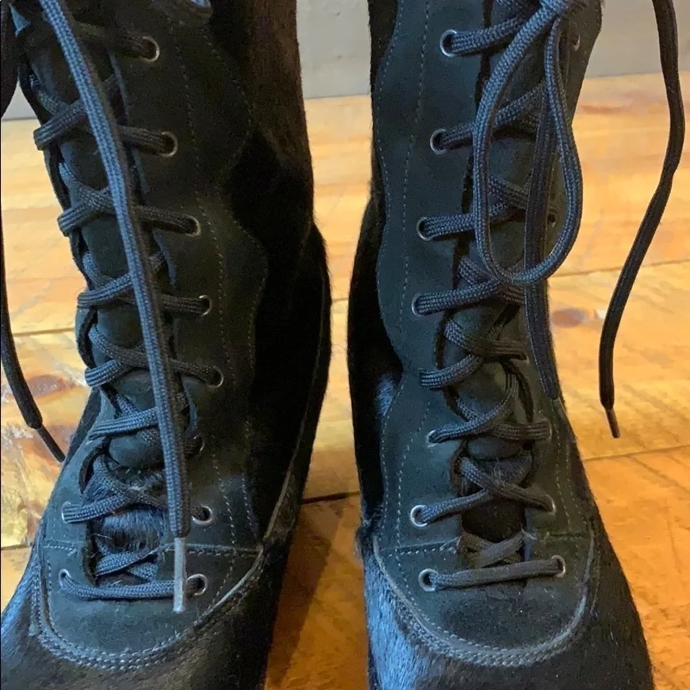 Oscar Sport black fur winter / snow boots with wedge heel Size 6
